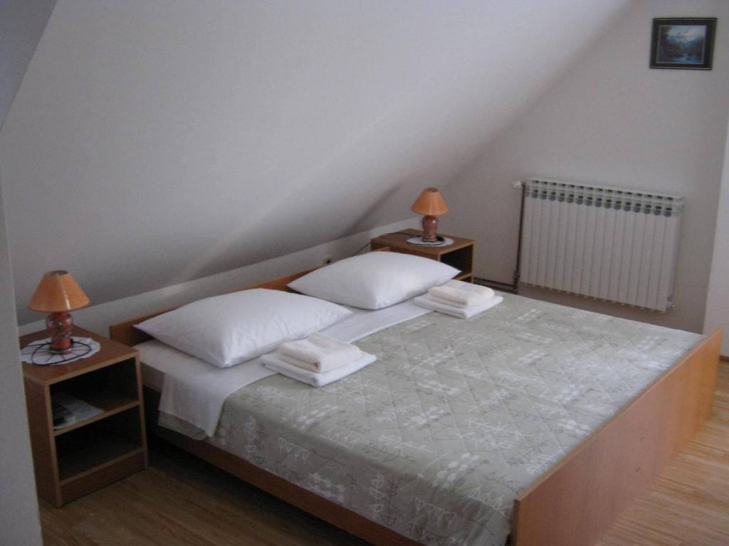 Apartments Sven Apartment *